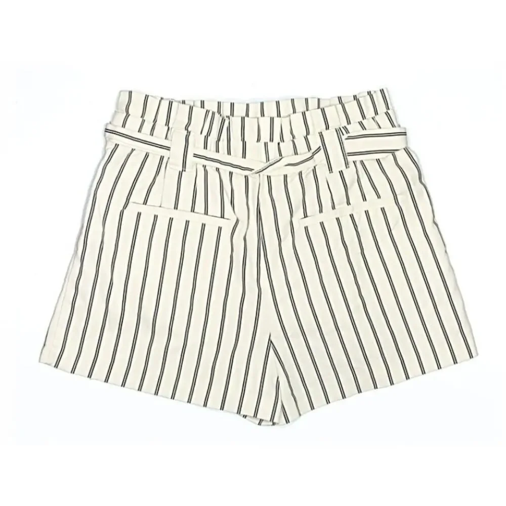 ZARA Belted shorts. Dressy  striped shorts lg - Picture 4 of 5